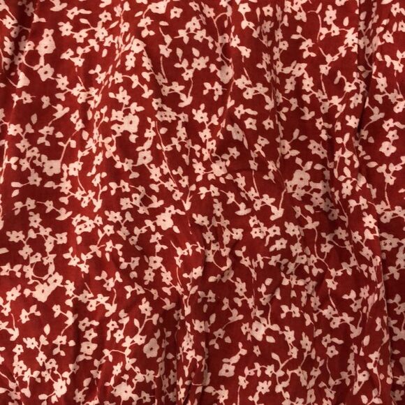 Old Navy Red Floral Blouse Size M - Picture 4 of 7